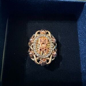 Elegant Rose Gold and Gold Filigree Women's Ring with Crystal Accents